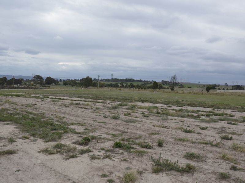 6 Atkinson Avenue, Churchill VIC 3842