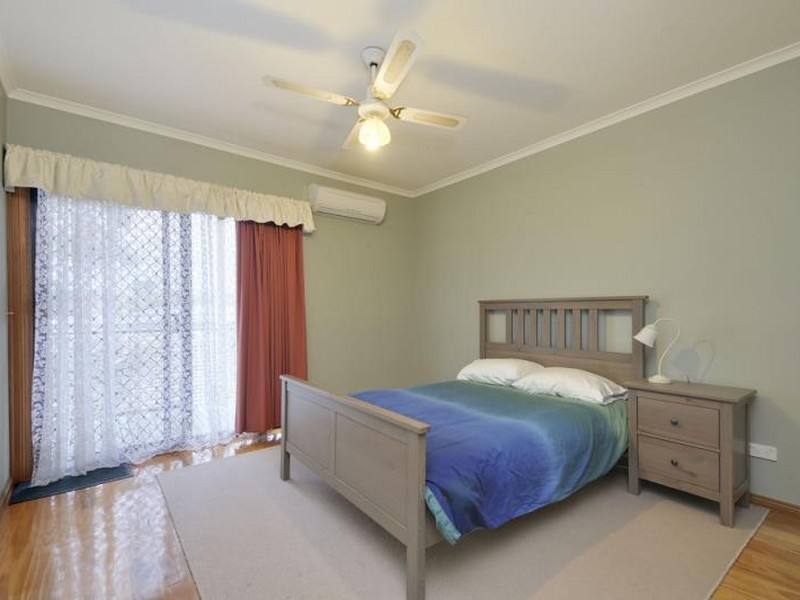 60 Shanahan Pde, Newborough VIC 3825