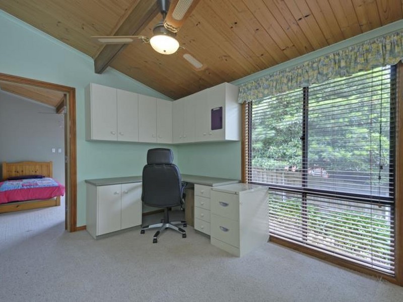 60 Shanahan Pde, Newborough VIC 3825