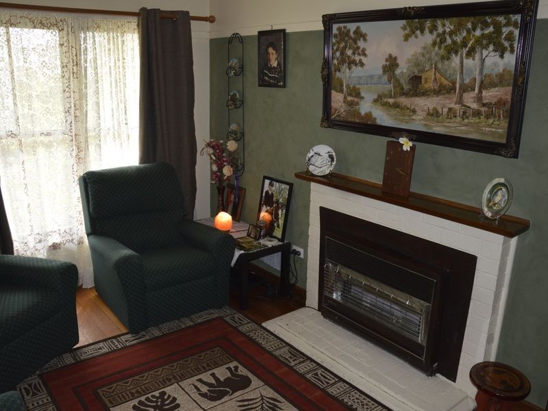 16 Ryan Avenue, Traralgon VIC 3844