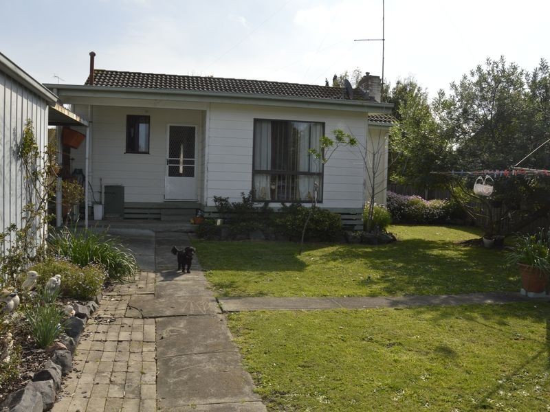 16 Ryan Avenue, Traralgon VIC 3844