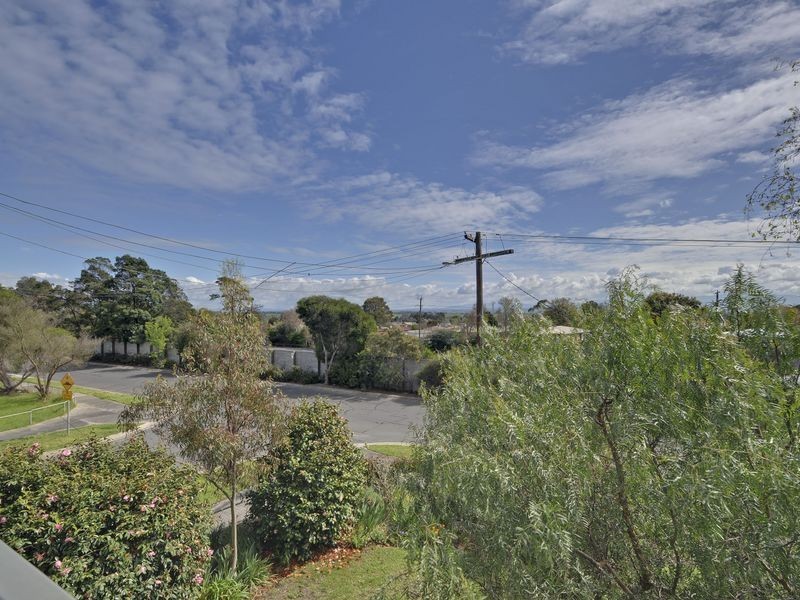 125 Service Road, Moe VIC 3825