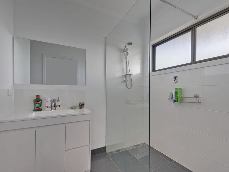 125 Service Road, Moe VIC 3825