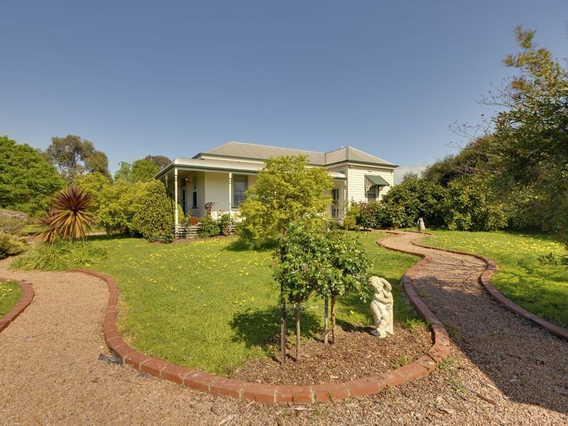 100 Flynns Creek Road, Flynn VIC 3844