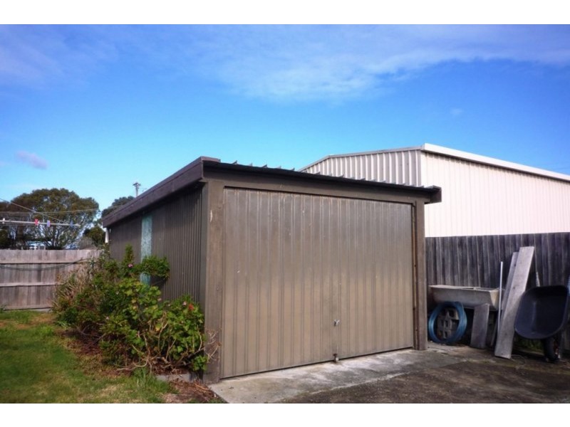 21 Seaward Street, Mcloughlins Beach VIC 3874
