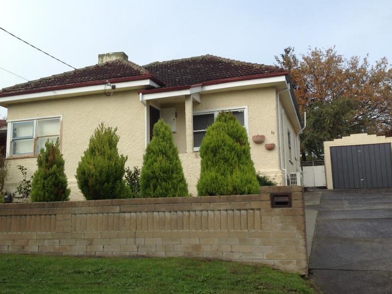 22 Bayley Street, Moe VIC 3825