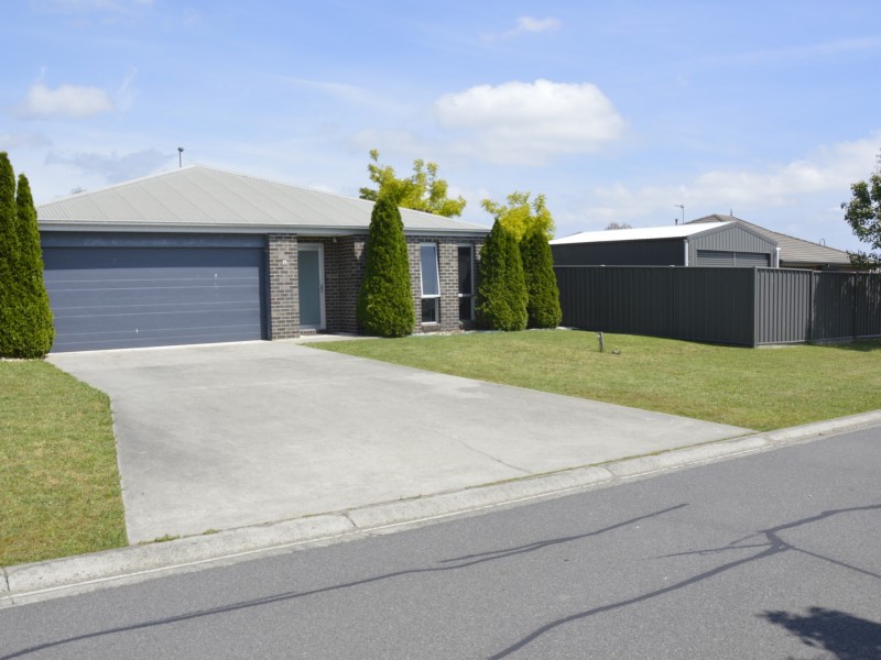 15 Victoria Court, Traralgon VIC 3844