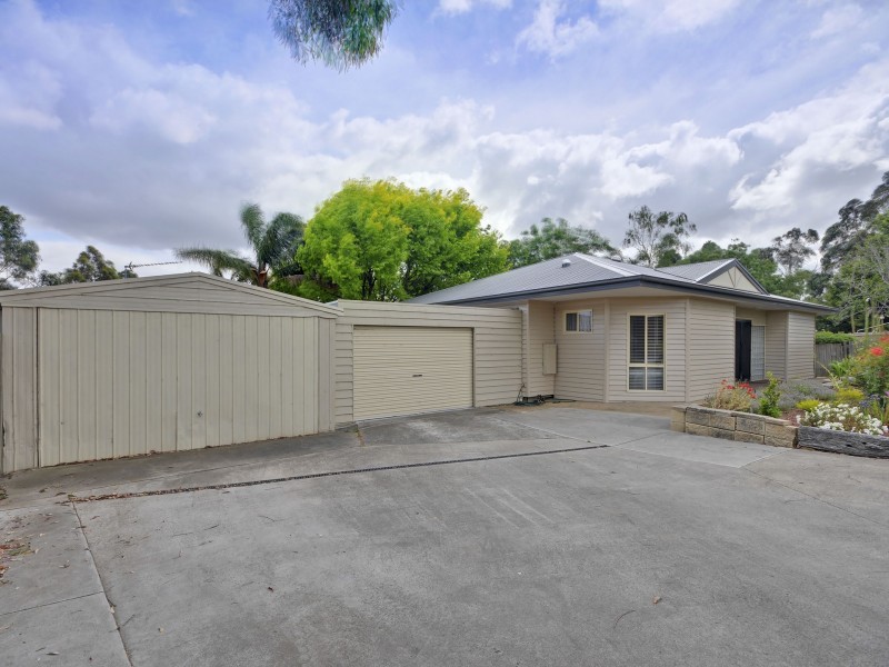 12 Acacia Way, Churchill VIC 3842