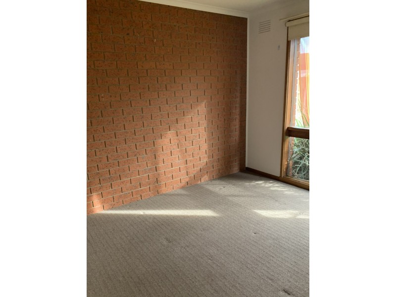 Unit 2/36 Ollerton Avenue, Newborough VIC 3825