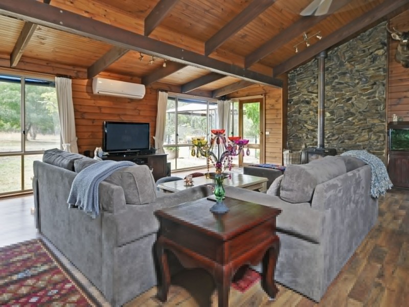 36 Fox’s Road, Toongabbie VIC 3856