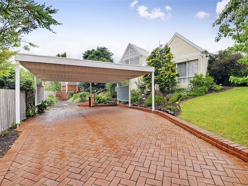 11 Poplar Avenue, Traralgon VIC 3844