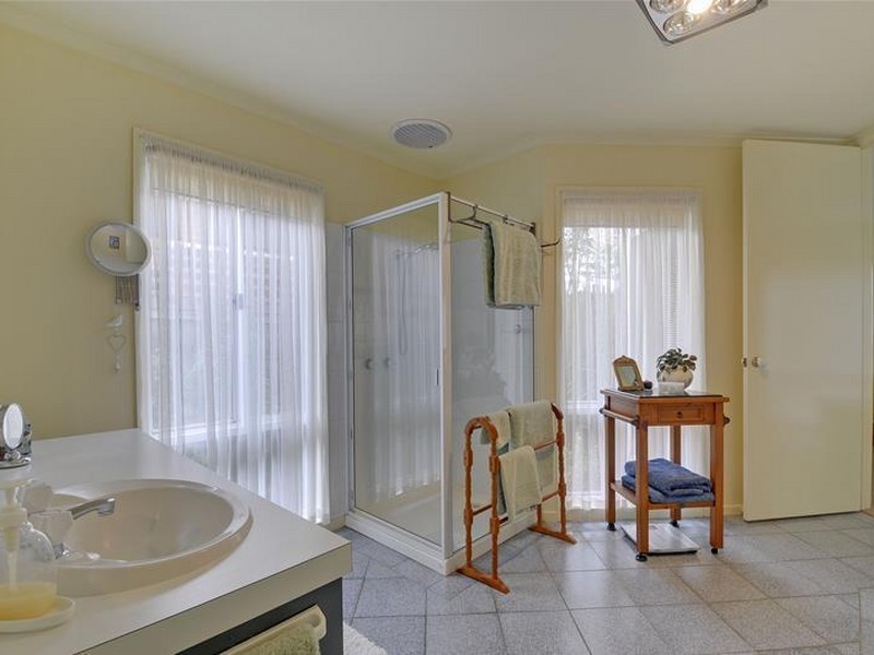 11 Poplar Avenue, Traralgon VIC 3844