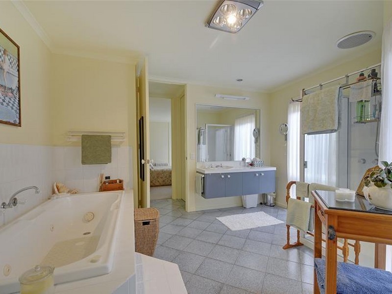 11 Poplar Avenue, Traralgon VIC 3844