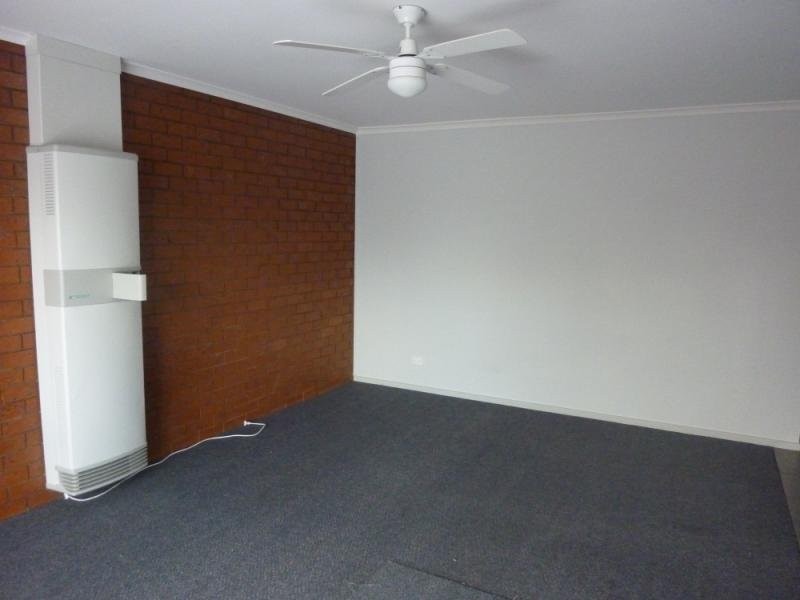 4/9 Hyland Street, Moe VIC 3825