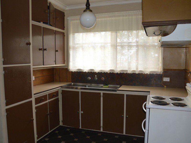 11C Henry Street, Moe VIC 3825