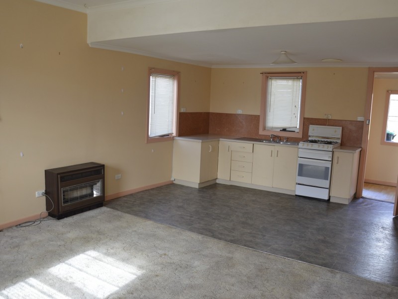 35 Victoria Street, Moe VIC 3825