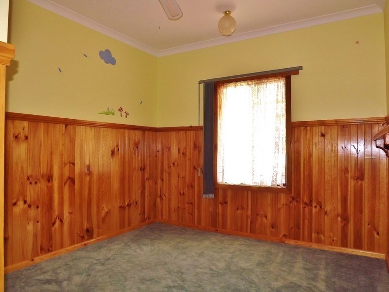 33 Leith Street, Newborough VIC 3825