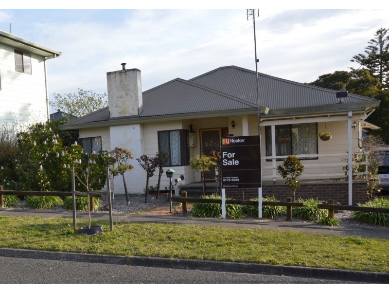 33 Leith Street, Newborough VIC 3825