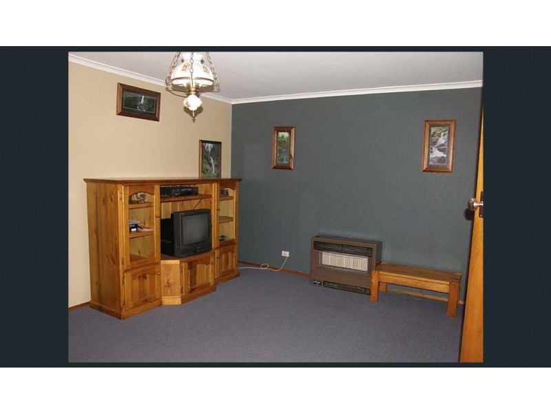 47 White Parade, Churchill VIC 3842