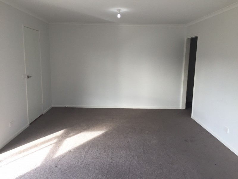 1A Hawker Street, Moe VIC 3825