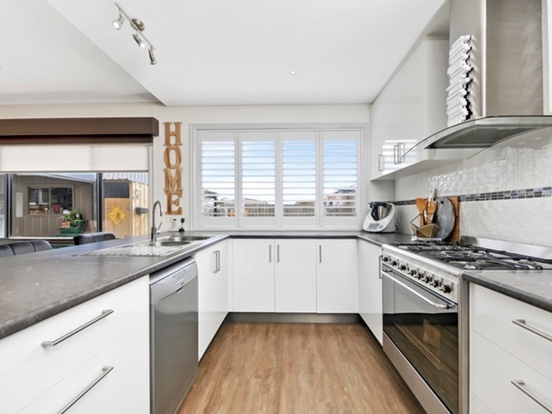 11 Cambridge Way, Traralgon VIC 3844