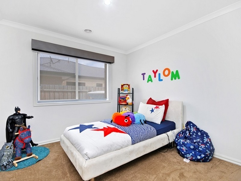 11 Cambridge Way, Traralgon VIC 3844