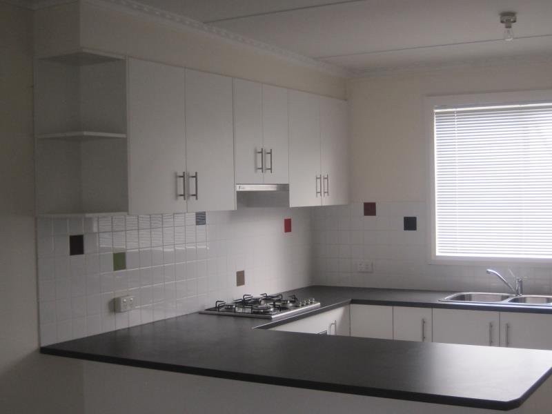 Unit 2/84 Chamberlain Road, Newborough VIC 3825