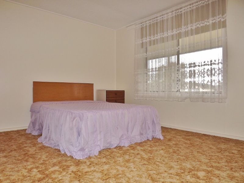 5 Ellinbank Street, Newborough VIC 3825