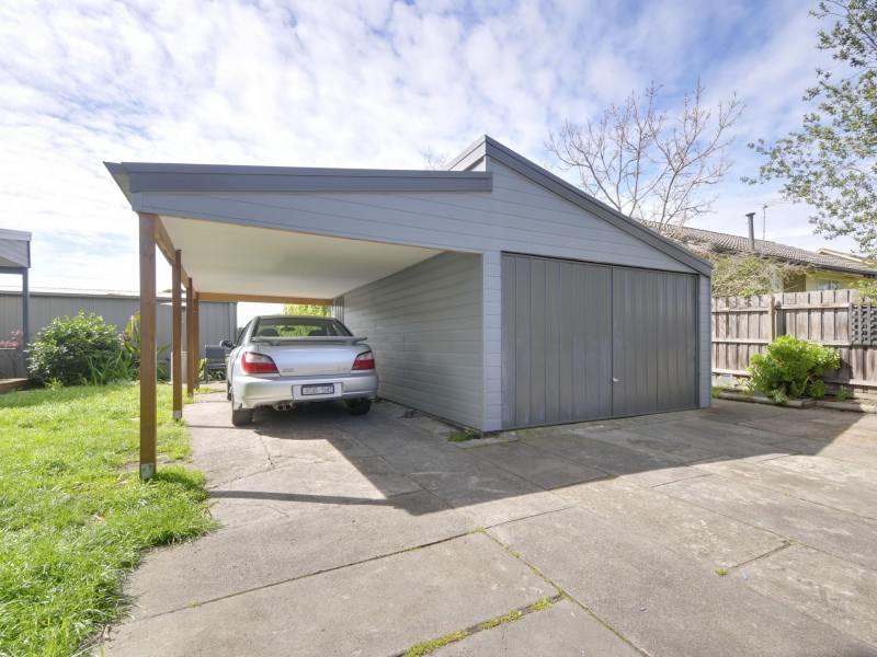 125 Service Road, Moe VIC 3825
