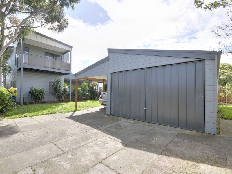 125 Service Road, Moe VIC 3825