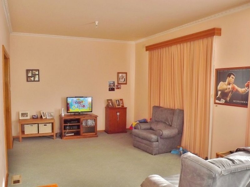 9 Torres Street, Newborough VIC 3825