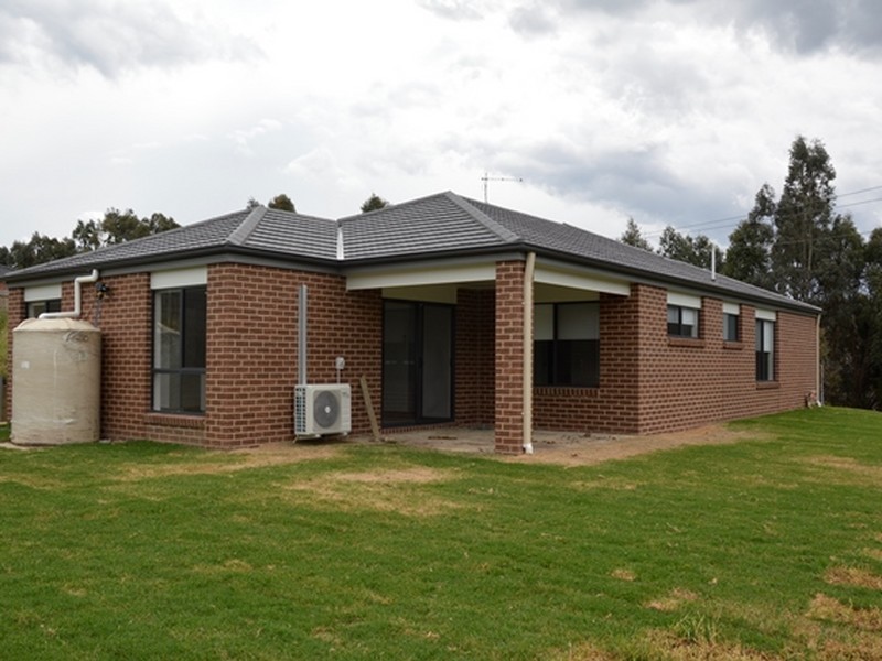 5 Graduation Place, Churchill VIC 3842