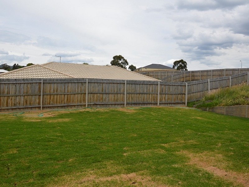 84 Philip Parade, Churchill VIC 3842