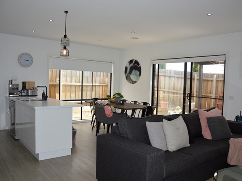 Unit 1/21 Tintern Place, Traralgon VIC 3844