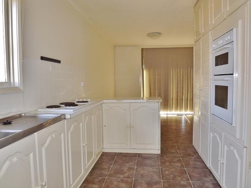 27 Northern Avenue, Newborough VIC 3825