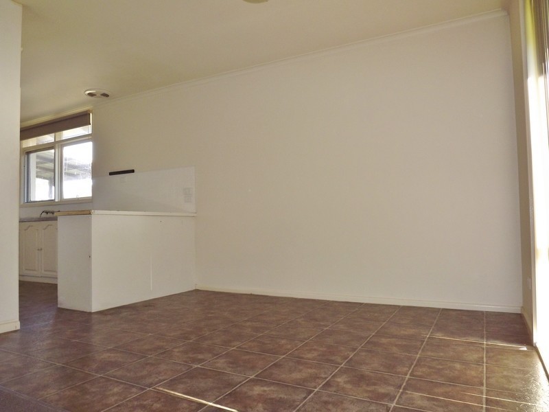 27 Northern Avenue, Newborough VIC 3825