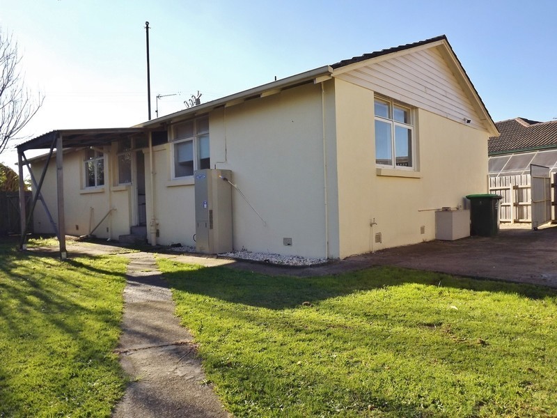 27 Northern Avenue, Newborough VIC 3825