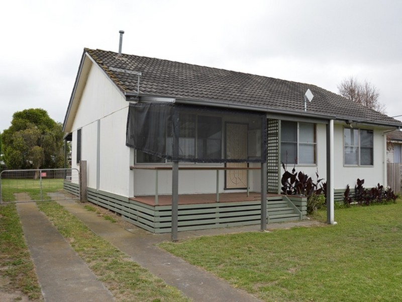 24 Dawson Street, Rosedale VIC 3847