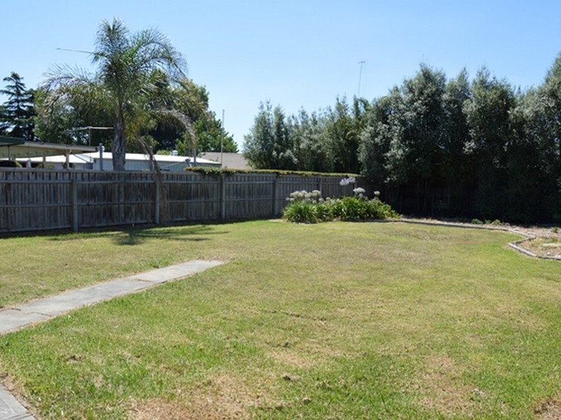 22 Chestnut Avenue, Morwell VIC 3840