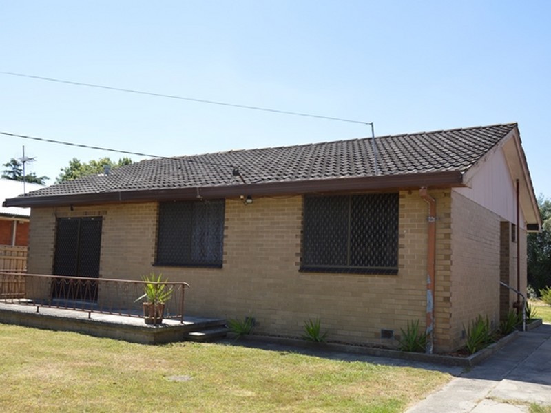 22 Chestnut Avenue, Morwell VIC 3840