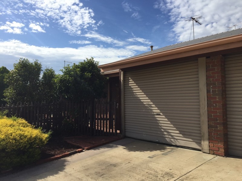 2/4 Blair Athol Drive, Traralgon VIC 3844