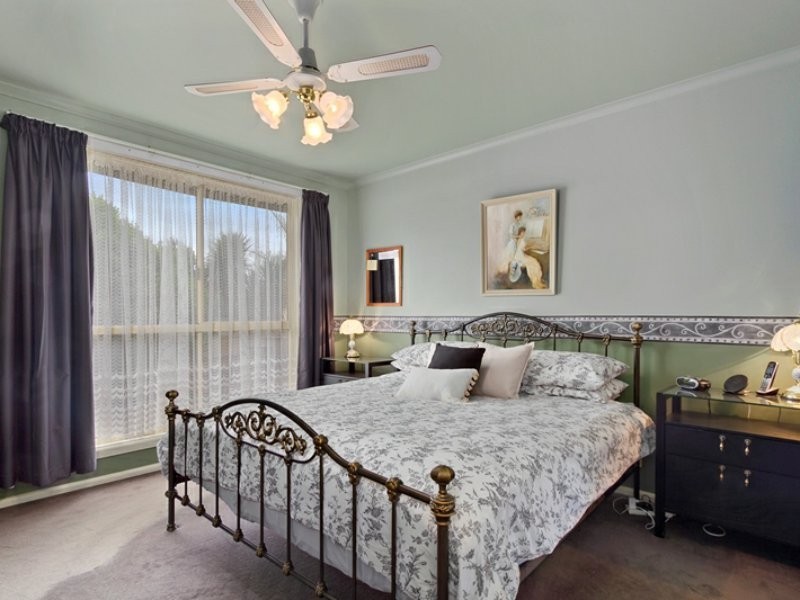 5 Albert Court, Morwell VIC 3840