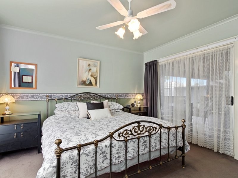 5 Albert Court, Morwell VIC 3840