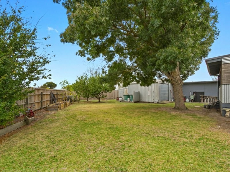 5 Albert Court, Morwell VIC 3840