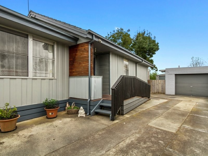 5 Albert Court, Morwell VIC 3840