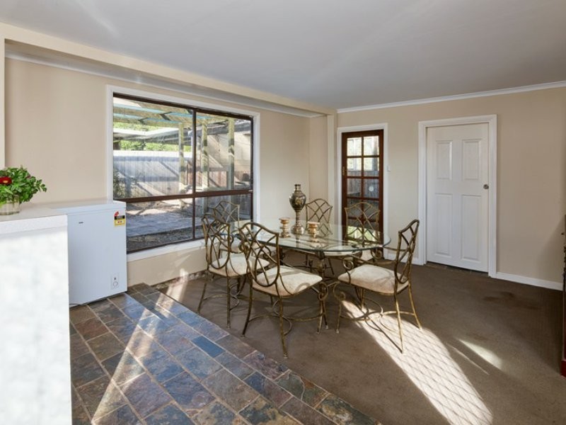 17 Pollock Avenue, Traralgon VIC 3844