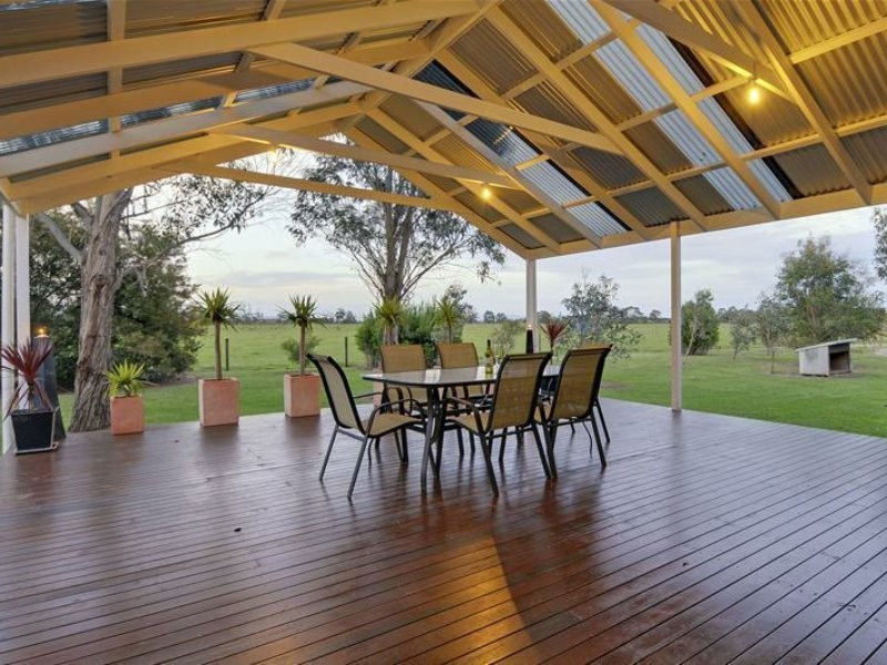 32 Lower Cairnbrook Road, Glengarry VIC 3854