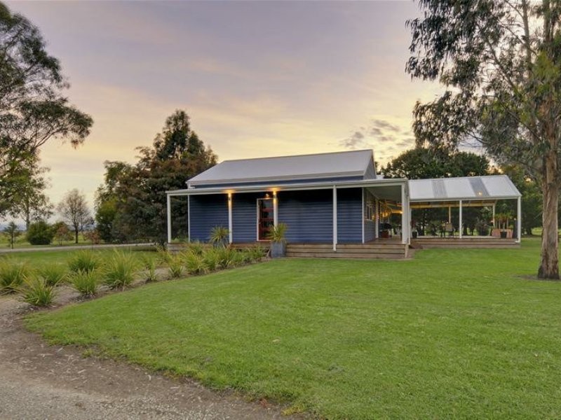 32 Lower Cairnbrook Road, Glengarry VIC 3854