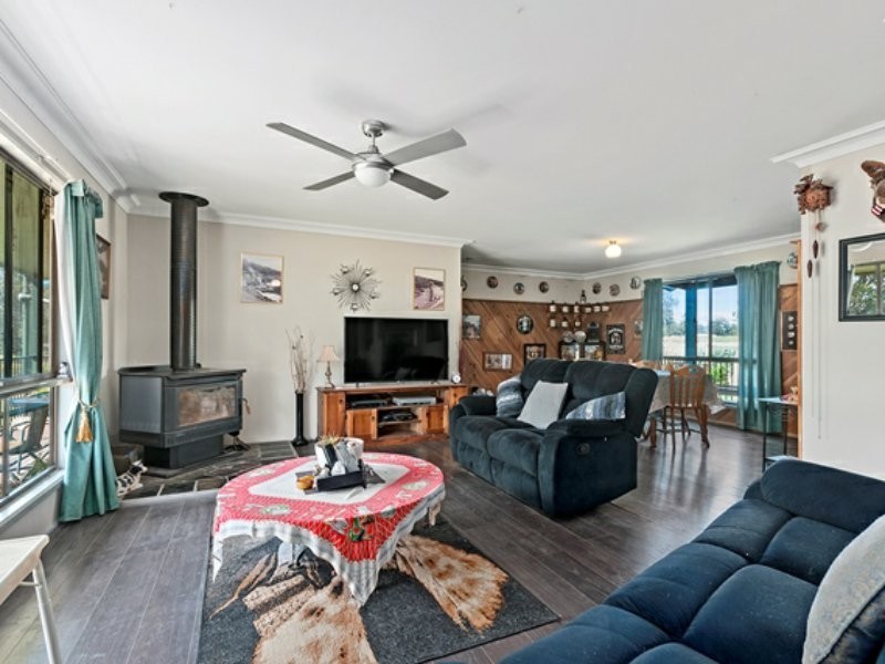 35 Nicholson Road, Toongabbie VIC 3856