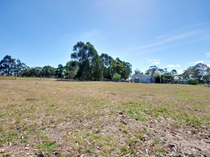 35 Nicholson Road, Toongabbie VIC 3856